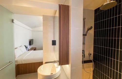 Kampong Glam Apartment | Weave Suites - Midtown