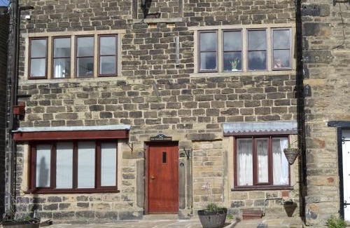 Hayfield House | Weavers Houses - Uk12796