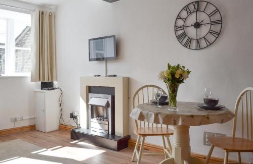 Hayfield House | Weavers Houses - Uk12796