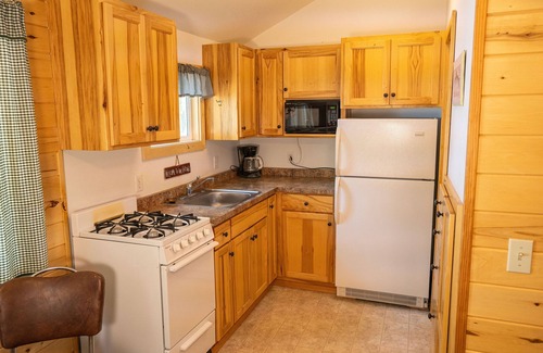 Hackensack Cabin | Webb Lake, Hackensack, Northern MN - 2 Bedroom, Sleeps 4 - Cabin #4 Blue Water