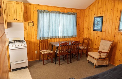Hackensack Cabin | Webb Lake, Hackensack, Northern MN - 2 Bedroom, Sleeps 4 - Cabin #5 Blue Water