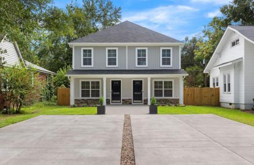 Columbia House | WeCo Duplex -8 BR- Sleeps 16