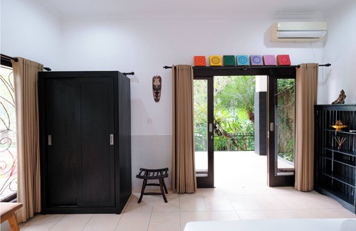 Kutuh Kaja Villa | Wegy House-3BR in the center of Ubud Whit Private Pool In the Jungle