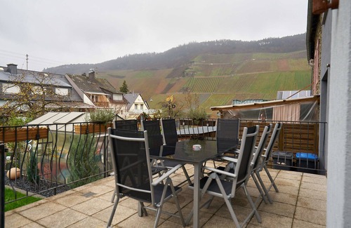 Wehlen House | Wehlener Rosengarten holiday home with outdoor sauna