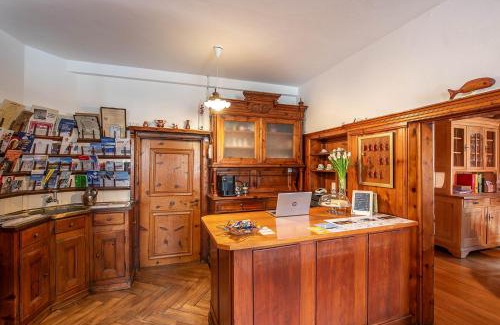 Samedan Bed & Breakfast | Weisses Kreuz - Crusch Alva