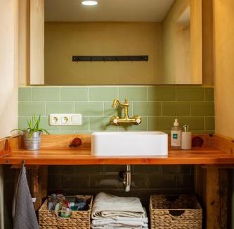 Rognitz Apartment | Weiträumiges, helles Studio mit Naturblick