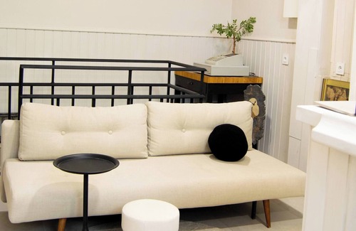 Mirasierra House | Welcome to Casa Bar Madrid