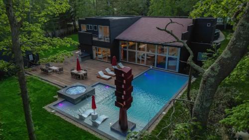 Village of East Hampton House | Welcome To Casa Madera Estate At EH Village