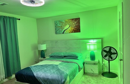Katy House | Welcome to Daisy World! Experience comfort and style in my charming home.