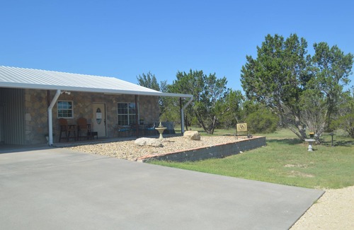 Christoval House | Welcome to DD's Country BnB-50acres-NR:Winery/Goodfellow,San Angelo,Pet Friendly