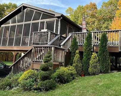 Mount Marion House | Welcome to Harmony Hills (pool, hot tub, gym)