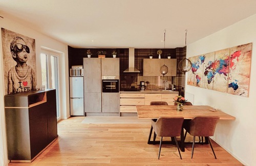 Feldafing Apartment | Welcome to Lake Starnberg!