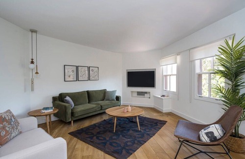 Rumeli Hisari House | Welcome to our lovely safe haven duplex home tucked away in our peaceful green patio