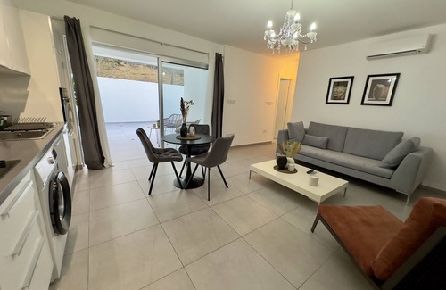 Aglantzia Apartment | Welcome to Our Luxurious 1-Bedroom Private Residence with a Special Patio.n
