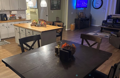 Cassville House | Welcome to Sherwood Forest