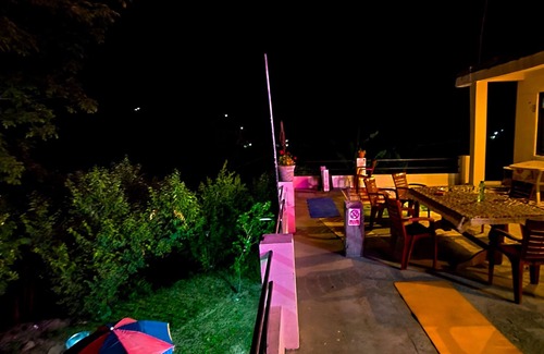 Kausani House | Welcome to the bagpackers hostel in the lap of himalayas at Rawscape in kausani