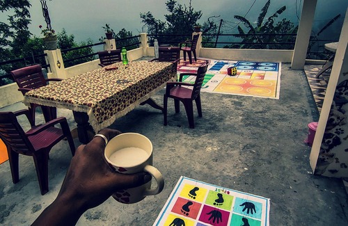 Kausani House | Welcome to the bagpackers hostel in the lap of himalayas at Rawscape in kausani