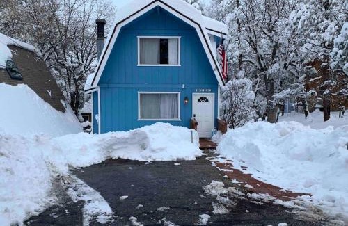 Arrowbear Lake House | Welcome To the Blue Barn!