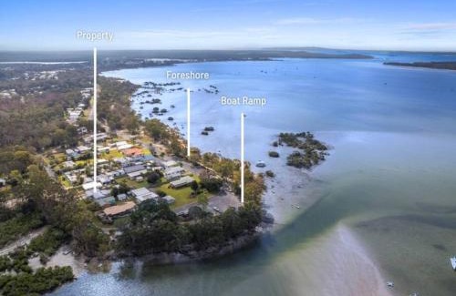 Tin Can Bay House | Welcome to The Crab Shack