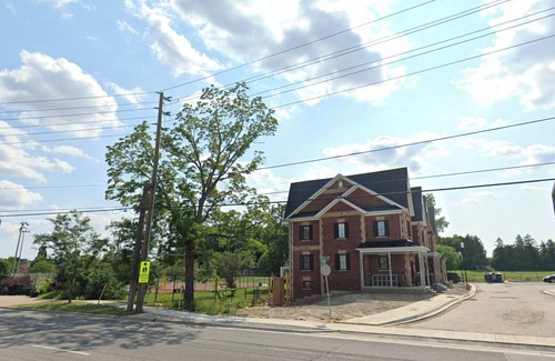 Vaughan House | Welcome to the heart of Vaughan City, where you can enjoy Wonderland and more.