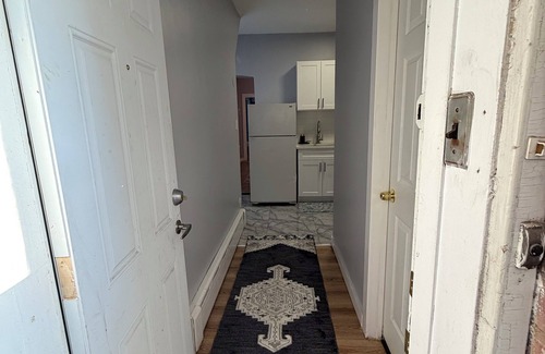 Trenton Apartment | Welcome to the Home Away From Home- 2 Bed 1Bath