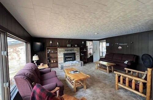Gaylord House | Welcome to The Lodge at Heart Lake Resort!
