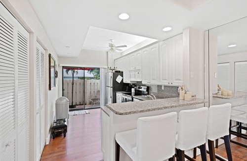 Bella Vista Condo | Welcome to the perfect location!