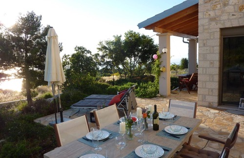 Kalamitsi Villa | Welcome to the Swallow-Villa - A home for families looking for something special