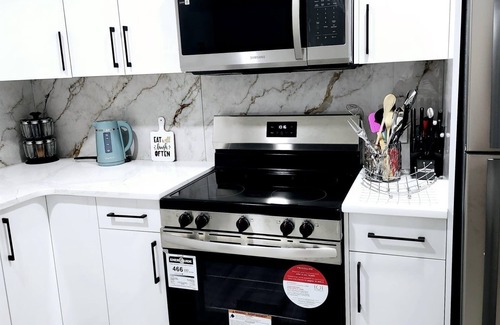 Nisku House | Welcome to this cozy 2 bedroom brand new home nestled in the beautiful Nisku are