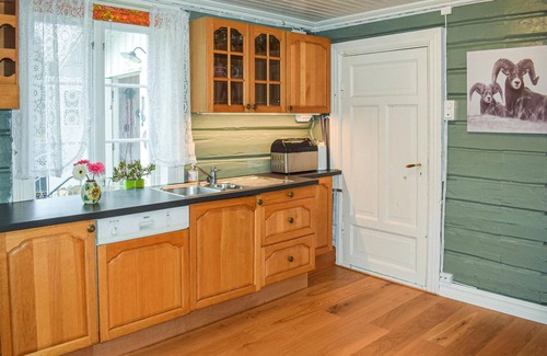 Lardal Municipality House | Welcome to this idyllic country house outside Kongsberg.