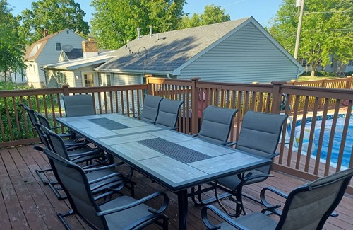 Huntley House | Welcoming 1 BR, 2 beds with personal heated pool
