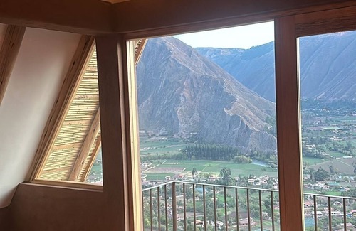 Cusco House | Welcoming 3-bedroom house with WiFi in charming Cuzco. Urubamba-Sacred Valley