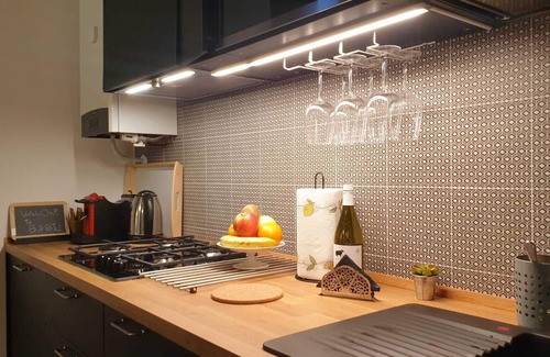 L'Aquila Apartment | Welcoming 3bedroom apartment with WiFi and a kitchen-living in charming L'Aquila
