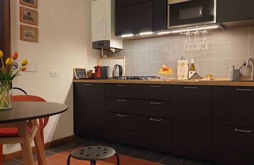 L'Aquila Apartment | Welcoming 3bedroom apartment with WiFi and a kitchen-living in charming L'Aquila