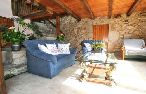Paradela House | Welcoming House in Paradela with BBQ included