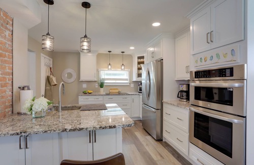 Willoughby House | Welcoming Willoughby Home: 1 Mi to Historic Dtwn