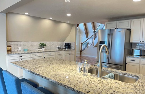 Miller Creek House | Well Appointed 3 Bedroom 4 Bed Residence