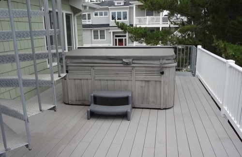 North Beach House | Well appointed house steps to private beach