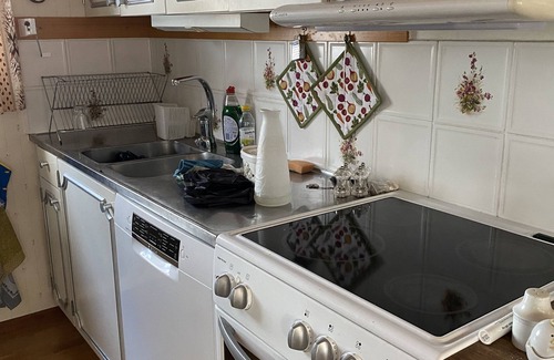Stora Fro House | Well equipped summer house near beach consisting of three houses. 10 beds.