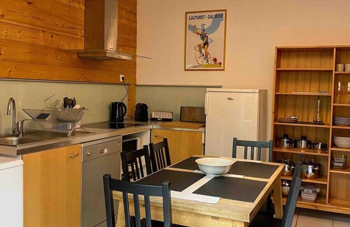 Allemond Apartment | Well located Apartment, Garden, WIFI, Bike storage
