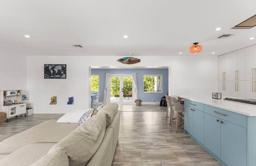 Lighthouse Point House | Wellness Retreat w/Pool~Gym~Family Fun