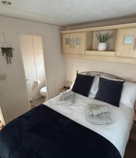 Aberystwyth Apartment | Welsh Bayview Retreat
