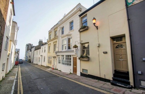 Kemptown House | Wentworth House | by Brighton holiday Lets