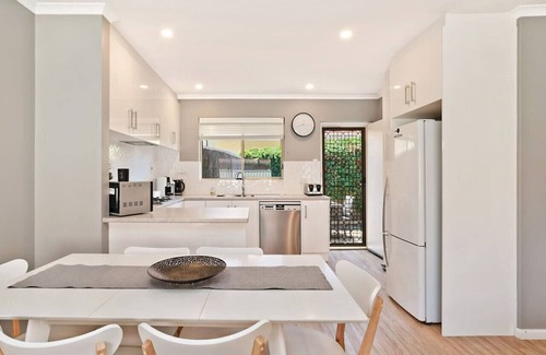 West Beach Apartment | West Beach Family Beauty - 2 Bed Home
