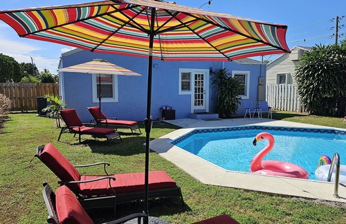 Poiciana Park II House | West Palm Beach Tropical Oasis-5 minutes from Downtown West Palm Beach Florida