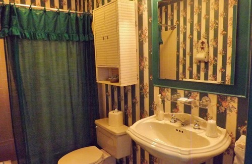Elizabethtown Bed & Breakfast | West Ridge Bed and Breakfast