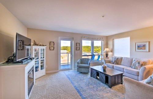 Westport Apartment | Westport Condo with Saltwater Pool Steps to Beach!