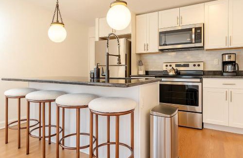 West New Haven Apartment | Westville Haven Modern 2BR Near Yale