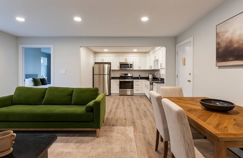 West New Haven Apartment | Westville Stay 2BR Near Yale Free Parking