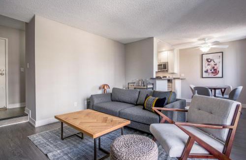 Westwood Apartment | Westwood 1BR w Gym nr Westwood Village LAX-192